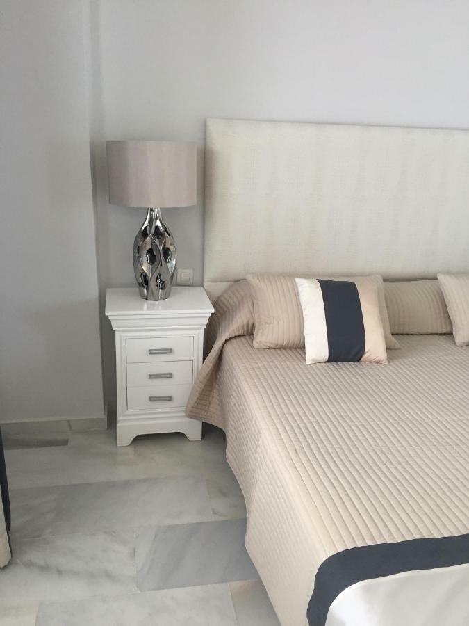 Beautiful 2 Bedroom Apartment @ Puerto Banus! Marbella Buitenkant foto